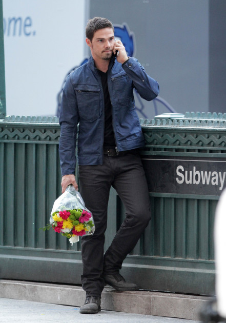 **EXCLUSIVE** Jay Ryan, Kristin Kreuk, Nina Lisandrello and Sendhil Ramamurthy film scenes for their television show 'Beauty and The Beast' in Toronto